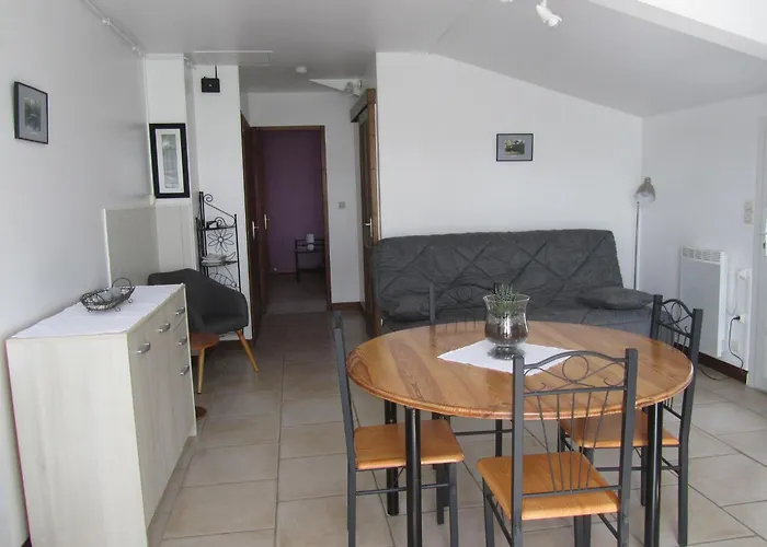 De La Seugne Pres De Jonzac Сasa de vacaciones *